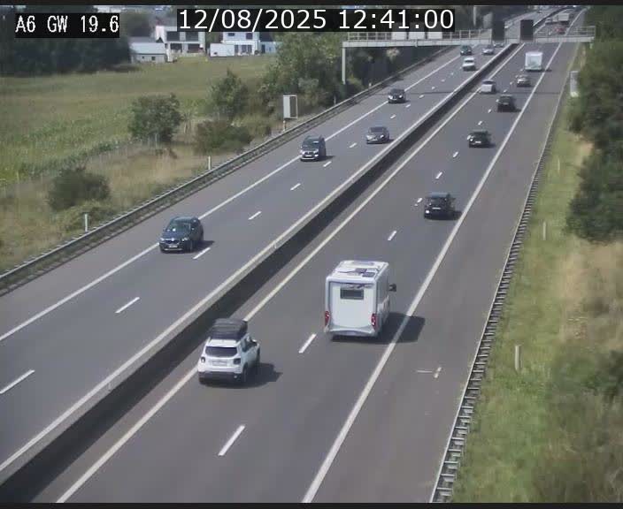 Traffic live webcam Luxembourg - Steinfort - A6 - BK 19.6 - direction Belgique