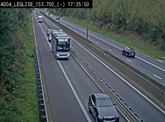 Webcam autoroute A4 (E411-E25) à Léglise, avant la jonction avec la N40. Vue orientée vers Bruxelles