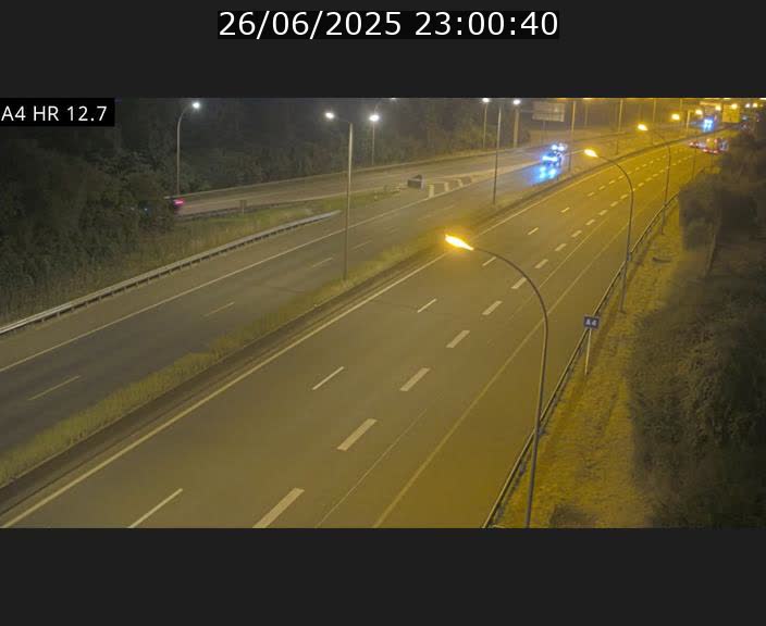 Traffic live webcam Luxembourg Esch sur Alzette - A4 - BK 12.7 - direction Esch-Belval