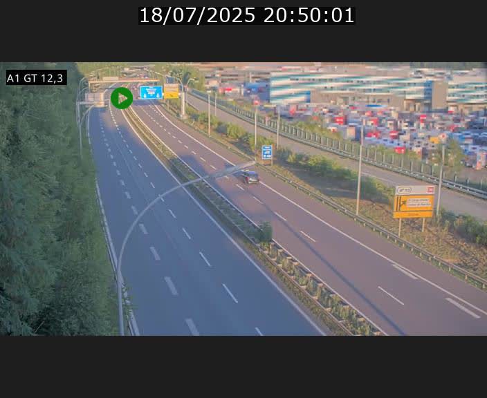Traffic live webcam Luxembourg Senningerberg - A1 direction Allemagne - BK 12.3