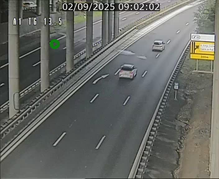 Traffic live webcam Luxembourg Senningen - A1 direction Luxembourg - BK 13.5