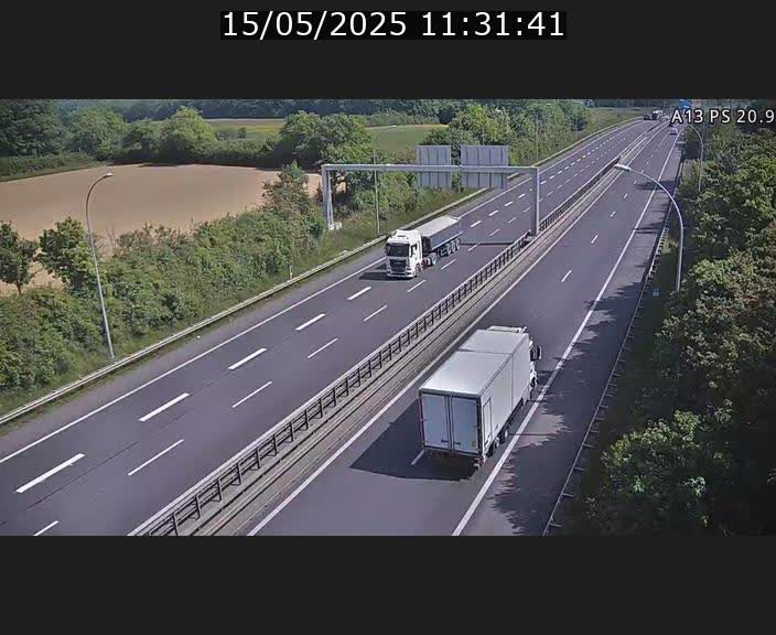 Traffic live webcam Luxembourg Croix de Bettembourg, rond-point d'Hellange - A13 direction Allemagne - BK 20.9