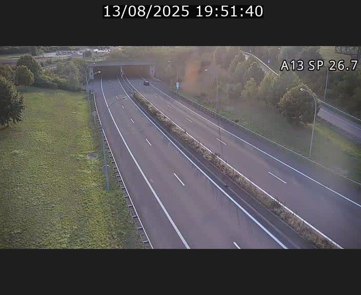 Traffic live webcam Luxembourg Frisange - A13 direction Luxembourg-ville - BK 26.7