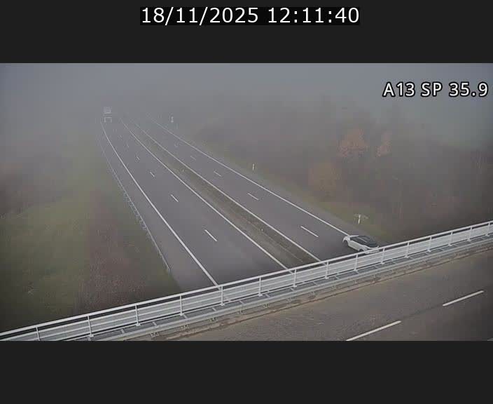 Webcam trafic sur A13 à l'entrée ouest du tunnel Markusbierg à Remerschen. Vue orientée vers Mondorf-les-Bains.