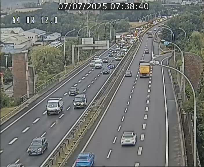 Traffic live webcam Luxembourg Jonction Foetz - A4 - BK 12.0 - direction Esch sur Alzette