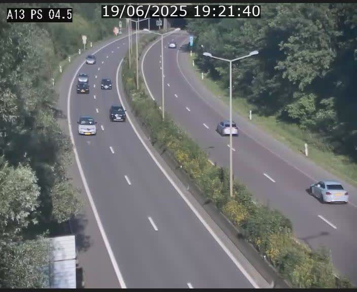 Traffic live webcam Luxembourg Differdange - A13 direction Esch-sur-Alzette - BK 4.5