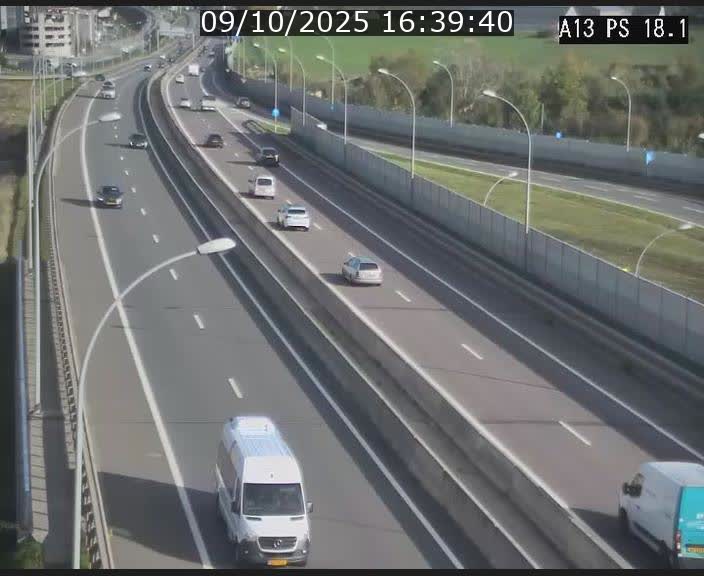 Traffic live webcam Luxembourg Dudelange - A13 direction Croix de Bettembourg - BK 18.1