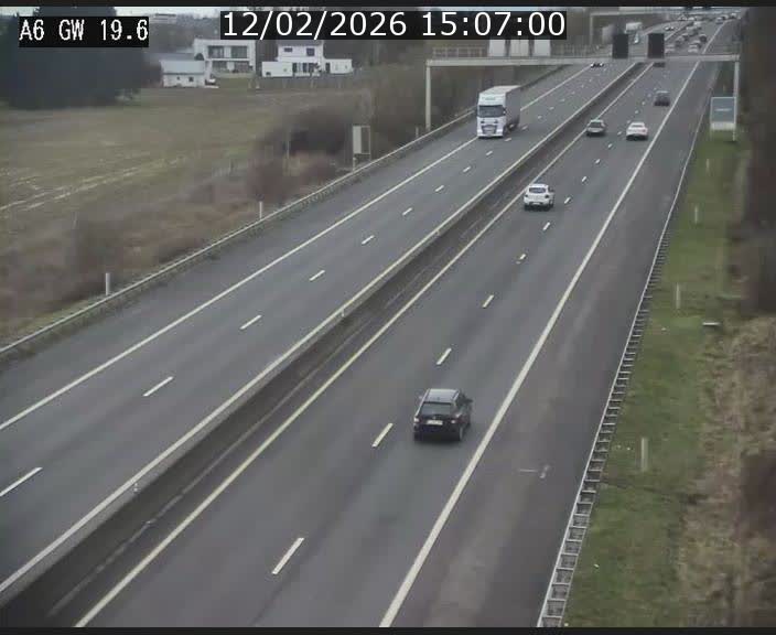 Traffic live webcam Luxembourg - Steinfort - A6 - BK 19.6 - direction Belgique