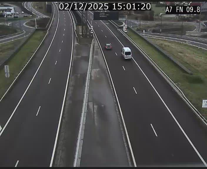 Caméra trafic Luxembourg - A7, Tunnel Gousselerbierg, sortie sud, direction rond-point Lorentzweiler (BK 9.9)