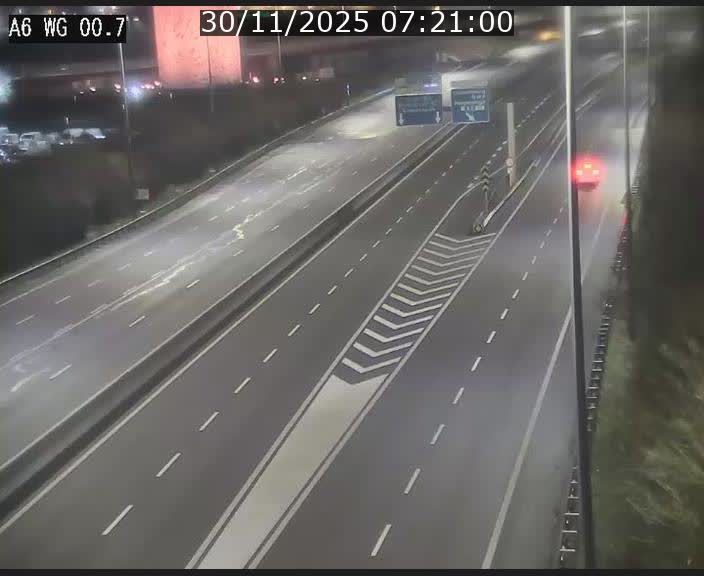 Traffic live webcam Luxembourg Croix de Cessange - A6 - BK 0.7 - direction A3 France