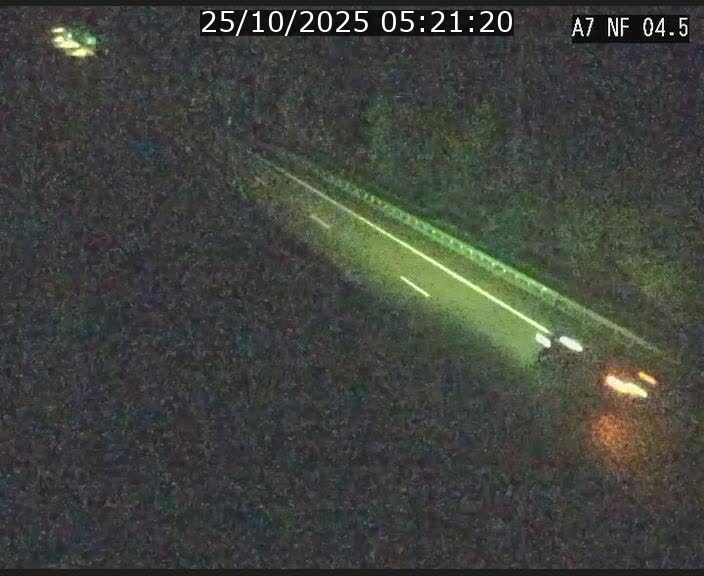 Caméra autoroute Luxembourg A7 - Passage à gibier Rëngelbour - direction Tunnel Grouft