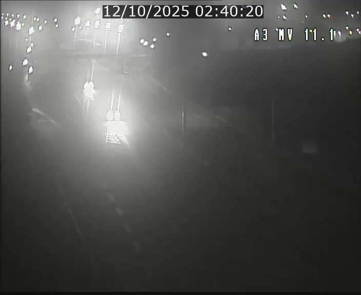 Traffic live webcam Luxembourg Croix de Bettembourg A3 - BK 11.1 - direction Luxembourg-ville