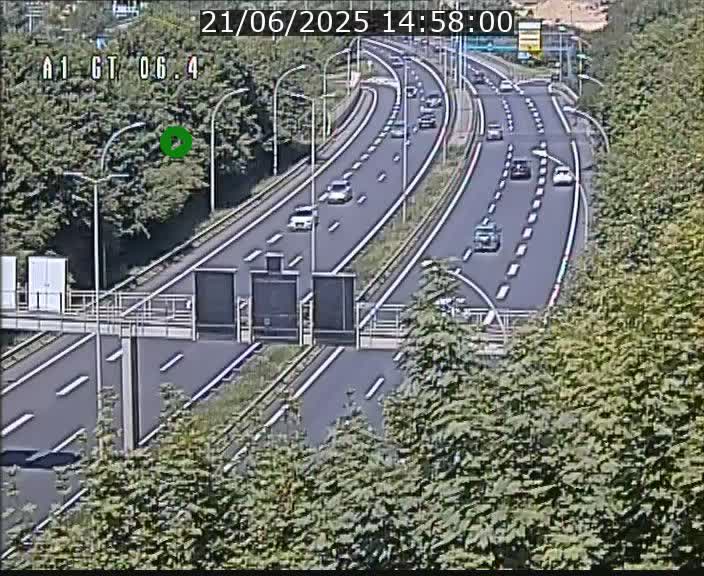 Traffic live webcam Luxembourg Hamm - A1 direction Sandweiler - BK 6.4