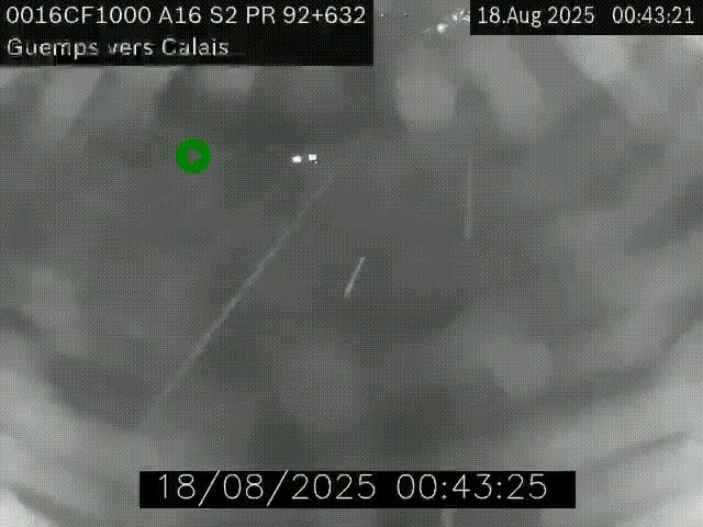 Webcam A16 juste après l'aire de repos d'Offekerque à Guemps. Vue orientée vers Calais