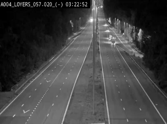 Webcam E411 au niveau du viaduc de Beez à Loyers, entre Champion et Warissoulx. Vue orientée vers Bruxelles