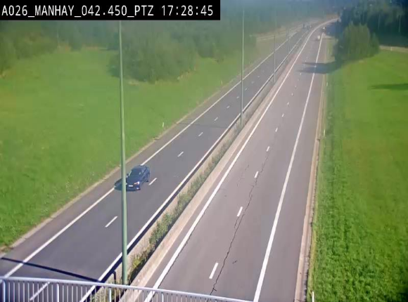 Webcam autoroute A26/E25 à hauteur de Manhay, à la jonction avec la N651 en direction de Liège - BK 42.4