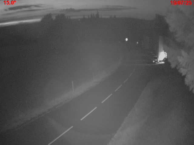 Webcam en haut du col du Ballon d'Alsace sur la D465 à 1075 mètres d'altitude dans les Vosges