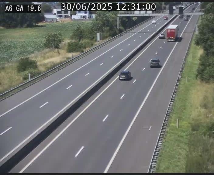 Traffic live webcam Luxembourg - Steinfort - A6 - BK 19.6 - direction Belgique