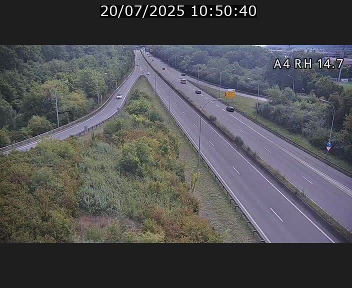 Traffic live webcam Luxembourg Jonction Lankelz - A4 - BK 14.7 - direction Luxembourg