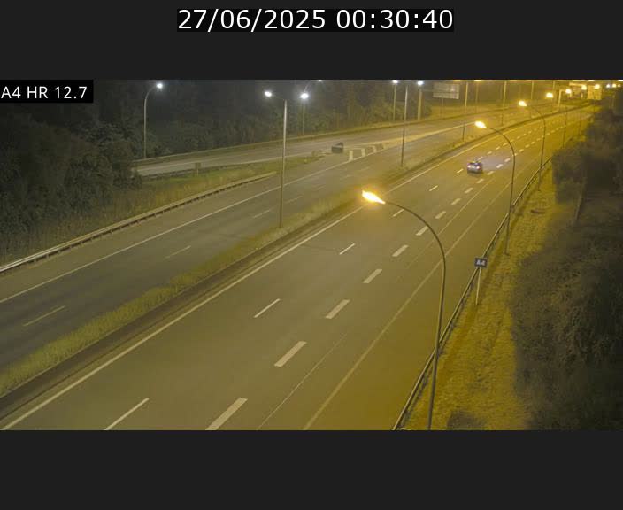 Traffic live webcam Luxembourg Esch sur Alzette - A4 - BK 12.7 - direction Esch-Belval