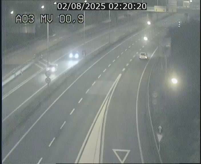Traffic live webcam Luxembourg Croix de Gasperich - A3 - BK 0.4 - direction Luxembourg