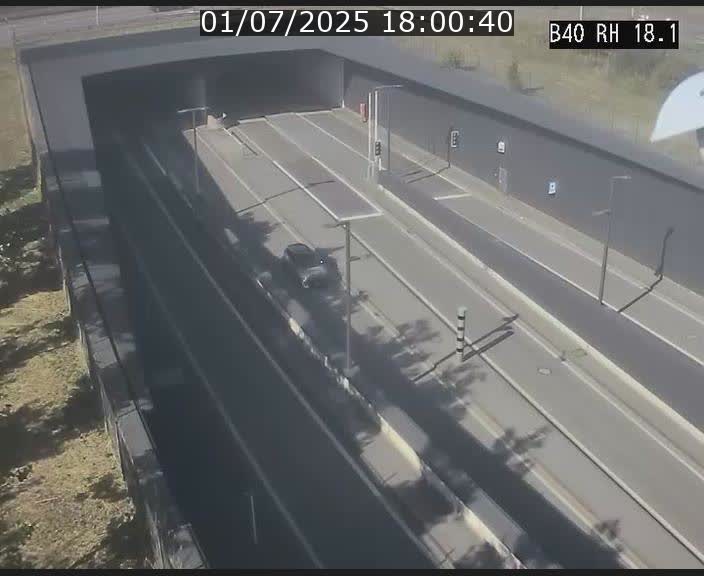 Webcam sur la route de contournement d'Esch-Belval avant le tunnel Central Gate au niveau de la porte de France et du radar fixe