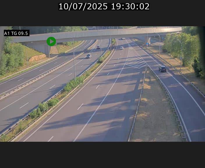 Traffic live webcam Luxembourg Jonction Grünewald - A1 direction Luxembourg-ville - BK 9.5