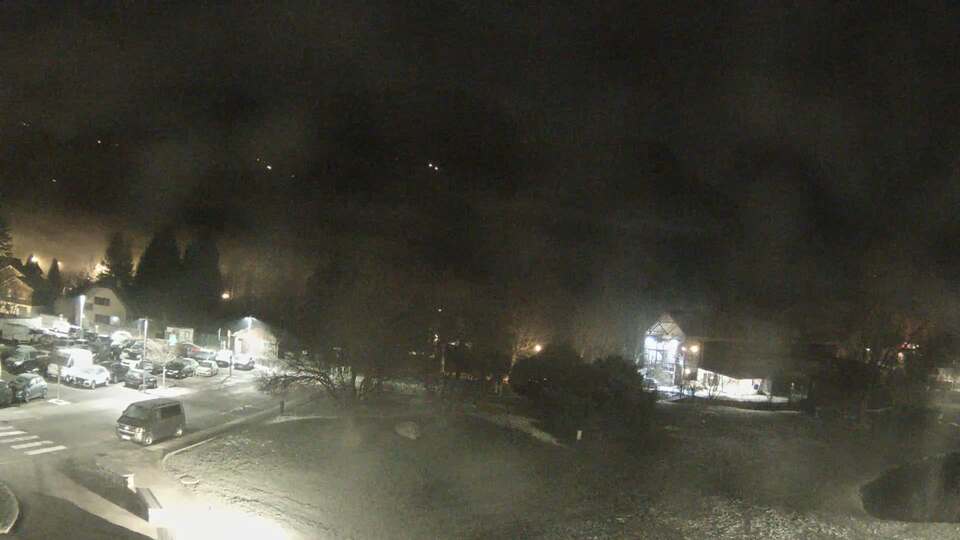 Webcam au niveau de la mairie du village du Bourg d'Oisans, aux pieds de l'Alpe d'Huez et aux portes du parc des Écrins