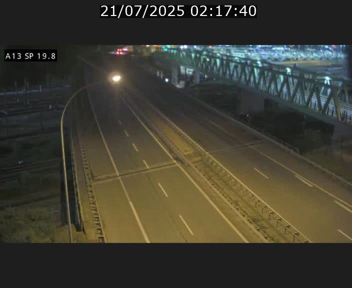 Traffic live webcam Luxembourg Croix de Bettembourg - A13 direction Esch-sur-Alzette - BK 19.8
