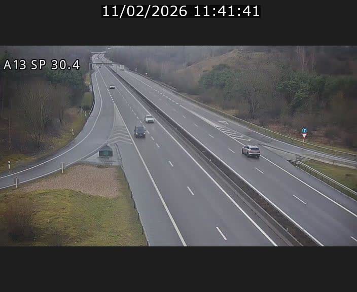 Traffic live webcam Luxembourg Altwies - A13 direction Luxembourg-ville - BK 30.4