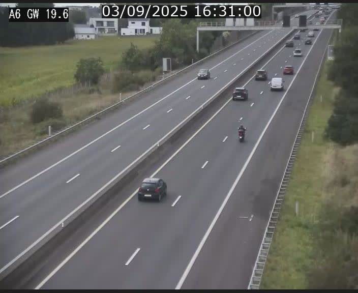 Traffic live webcam Luxembourg - Steinfort - A6 - BK 19.6 - direction Belgique