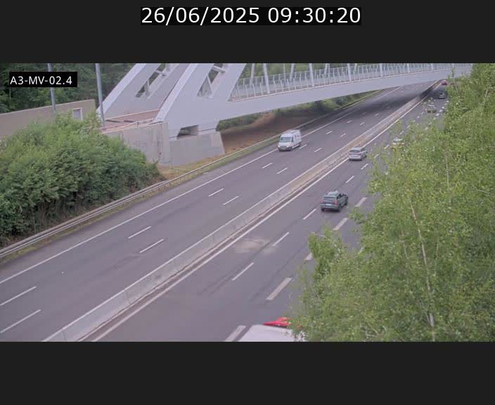 Webcam autoroute de la France (A3) au Luxembourg à Fentange, à proximité de la Croix de Gasperich. Vue orientée vers la Cloche d'Or