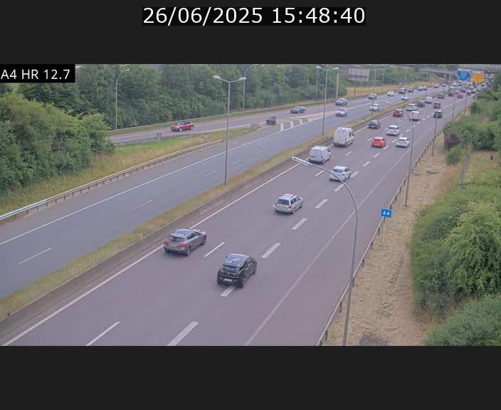 Traffic live webcam Luxembourg Esch sur Alzette - A4 - BK 12.7 - direction Esch-Belval