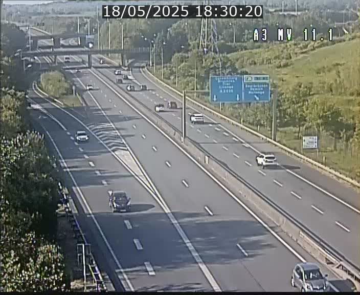 Traffic live webcam Luxembourg Croix de Bettembourg A3 - BK 11.1 - direction Luxembourg-ville