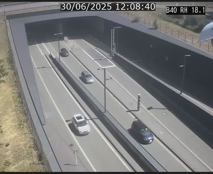 Webcam sur la route de contournement d'Esch-Belval avant le tunnel Central Gate au niveau de la porte de France et du radar fixe