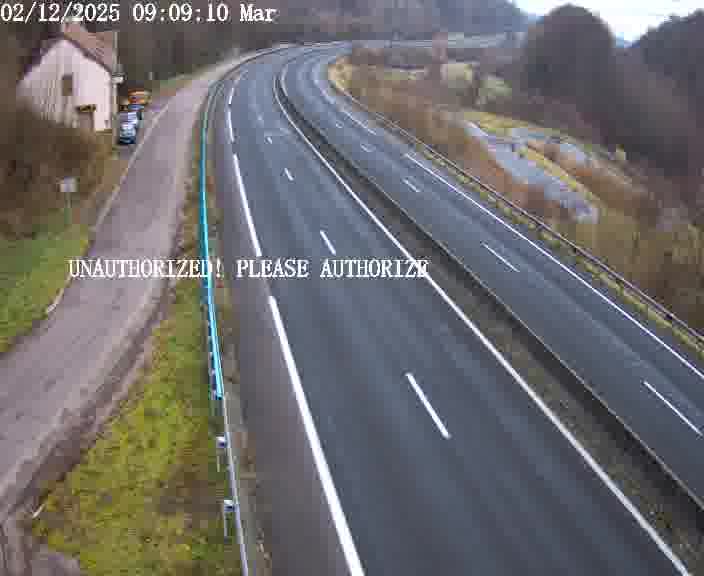 Webcam sur la D910 située dans la Côte des 4 vents. Vue orientée vers le bas, vers Saint-Avold.