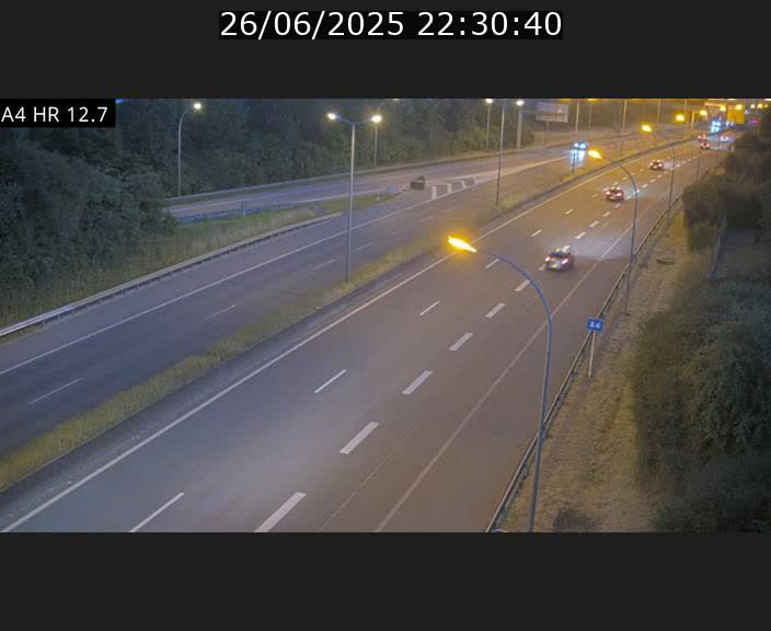 Traffic live webcam Luxembourg Esch sur Alzette - A4 - BK 12.7 - direction Esch-Belval