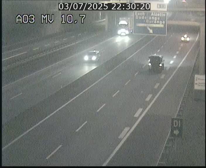Traffic live webcam Luxembourg Croix de Bettembourg - A3 - BK 10.7 - direction France