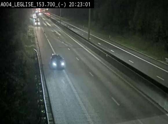 Webcam autoroute A4 (E411-E25) à Léglise, avant la jonction avec la N40. Vue orientée vers Bruxelles