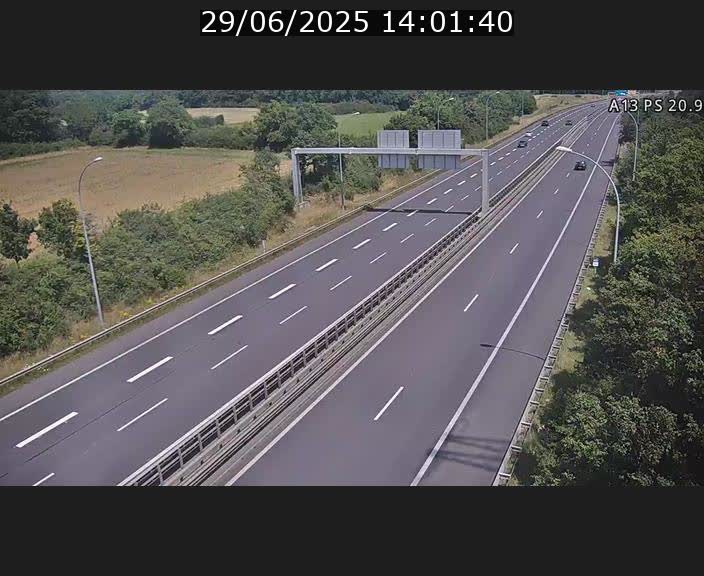 Traffic live webcam Luxembourg Croix de Bettembourg, rond-point d'Hellange - A13 direction Allemagne - BK 20.9