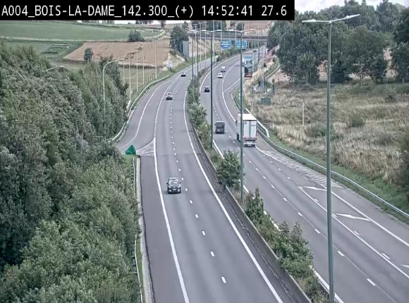 Webcam située entre la sortie 29 Neufchâteau et la jonction avec l'E25 en direction de Liège et Luxembourg