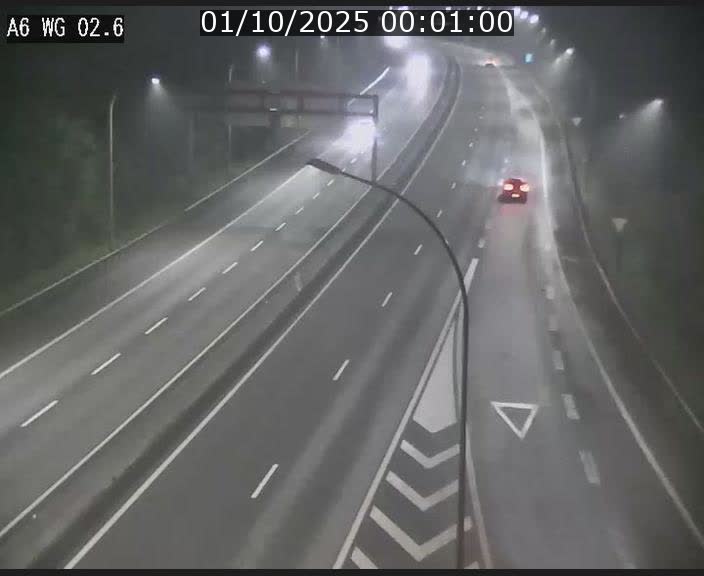 Traffic live webcam Luxembourg Croix de Cessange - A6 - BK 2.6 - direction France/Allemagne