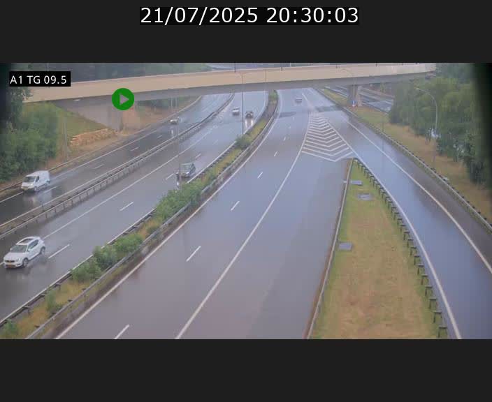 Traffic live webcam Luxembourg Jonction Grünewald - A1 direction Luxembourg-ville - BK 9.5
