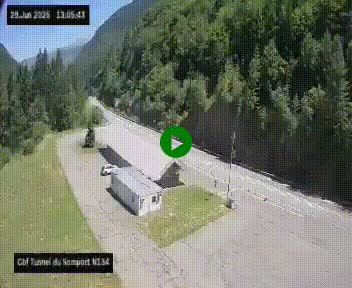 Webcam à l'entrée du tunnel du Somport, côté français, sur la N134, dans les Pyrénées, en direction de l'Espagne, à 1116 mètres d'altitude
