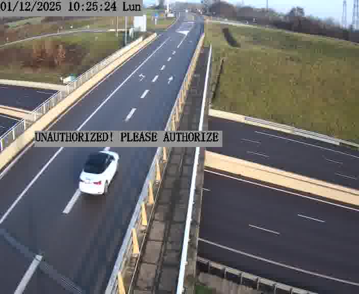 Caméra de trafic sur D1 (France) à Argancy, orientée vers Thionville, permettant d’évaluer fluidité, incidents et densité automobile.