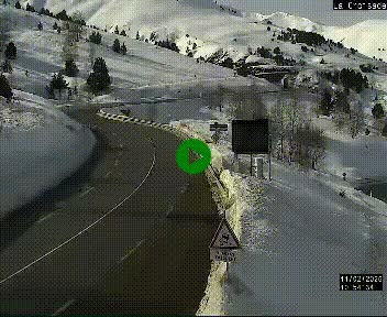 Webcam au carrefour de la croisade, à la jonction entre la N22 et la N320, avant le poste de douane franco-andorrane. Webcam à 1790 mètres d'altitude