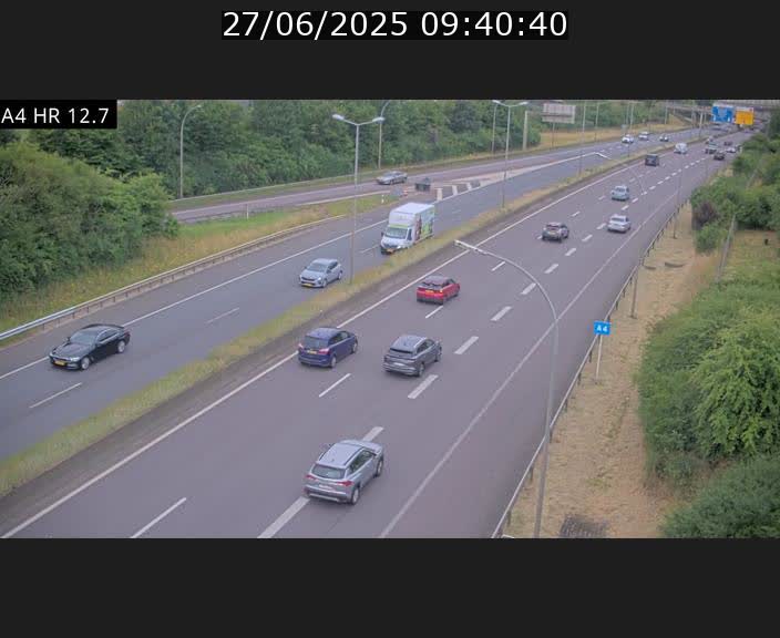 Traffic live webcam Luxembourg Esch sur Alzette - A4 - BK 12.7 - direction Esch-Belval