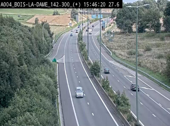 Webcam située entre la sortie 29 Neufchâteau et la jonction avec l'E25 en direction de Liège et Luxembourg
