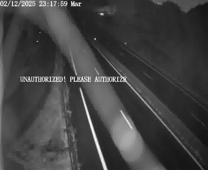 Webcam sur la D910 située dans la Côte des 4 vents. Vue orientée vers le bas, vers Saint-Avold.