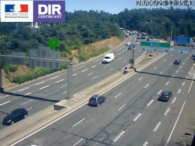 Caméra de circulation routière sur le boulevard périphérique Laurent Bonnevay de Lyon (D383) à hauteur de Bron, avant la jonction avec l'A43. Vue orientée vers l'échangeur